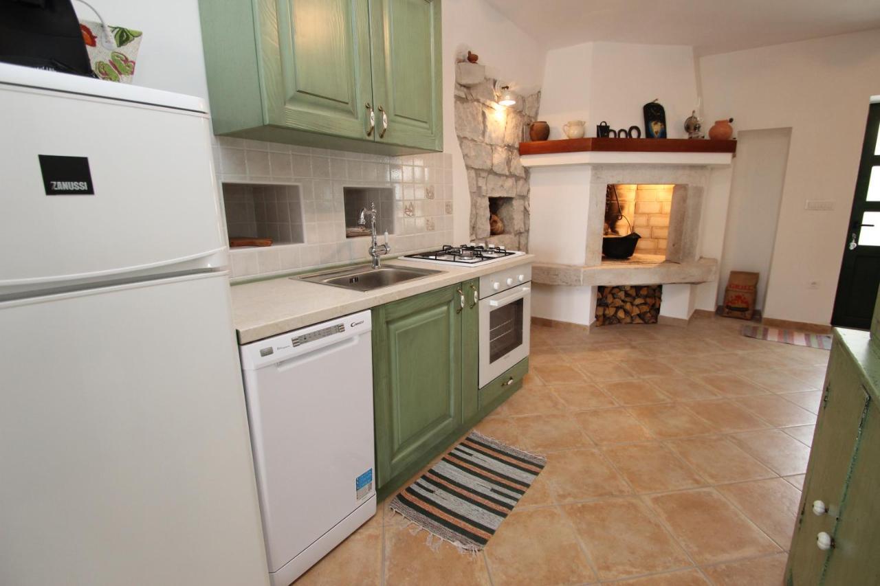Holiday Home Vinkovic Πόρετς Εξωτερικό φωτογραφία