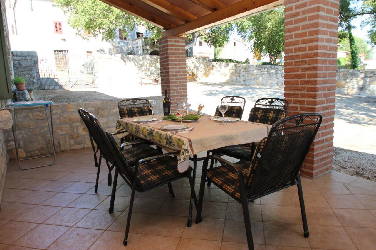 Holiday Home Vinkovic Πόρετς Εξωτερικό φωτογραφία
