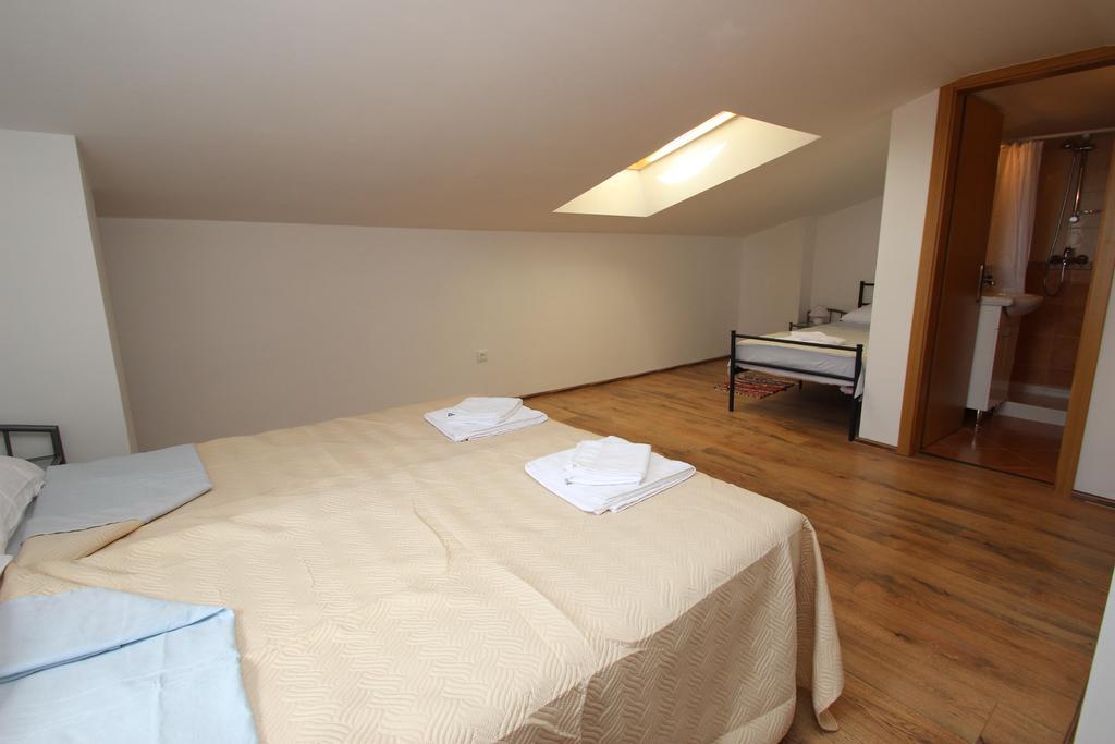 Holiday Home Vinkovic Πόρετς Εξωτερικό φωτογραφία