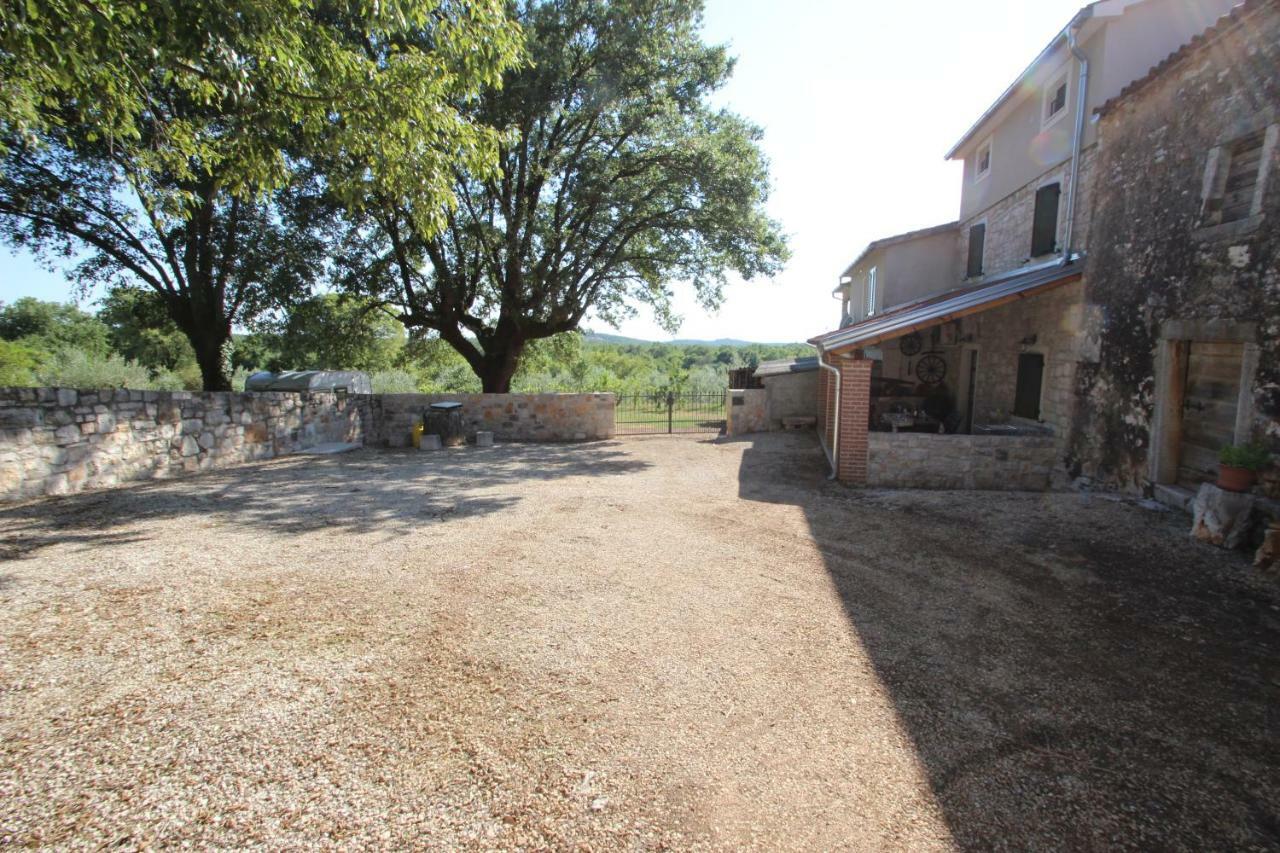 Holiday Home Vinkovic Πόρετς Εξωτερικό φωτογραφία